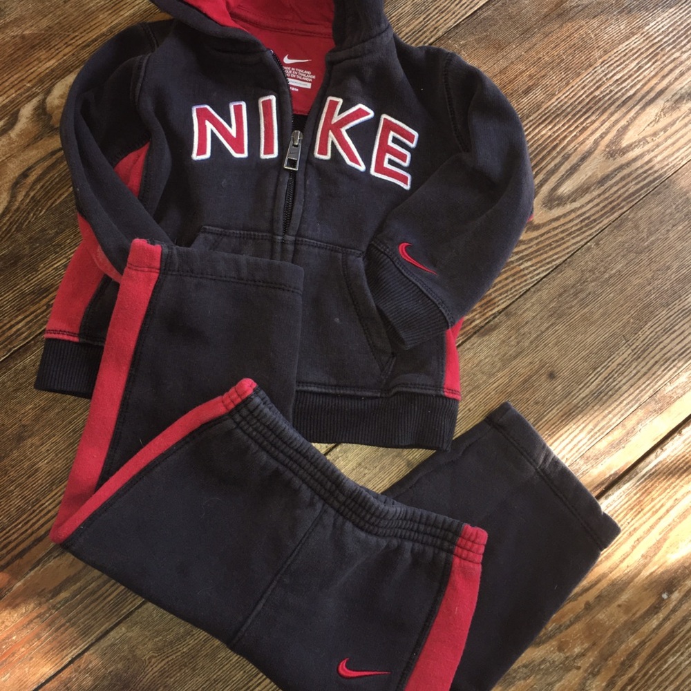Baby Nike tracksuit size:18M